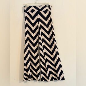 About A Girl Black and Cream Chevron Wide Leg Palazzo Pants Size L